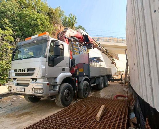 USLUGA DIZALICE IVECO - KRAN FASSI 800